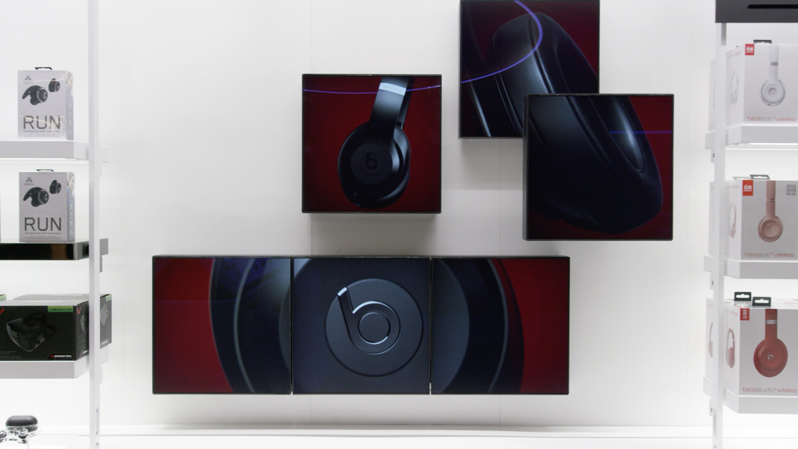 T-Mobile Las Vegas LED Beats Display